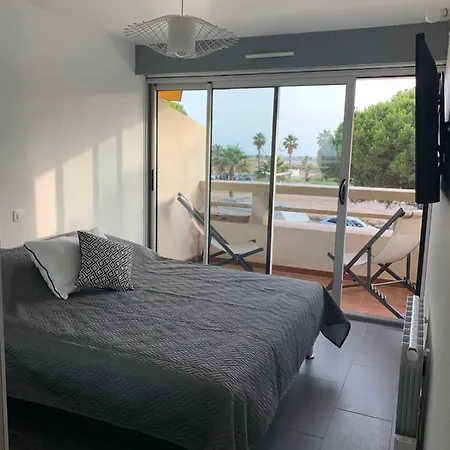 Marina Vue Apartment